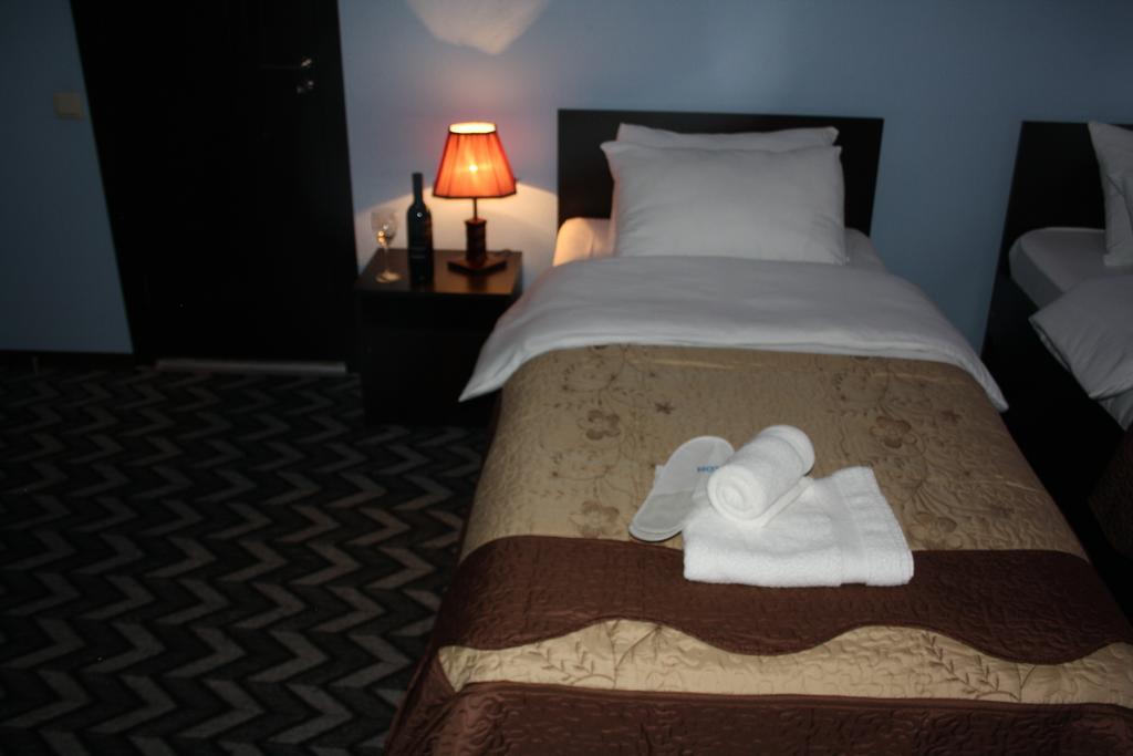 Royal Georgia Hotel Tbilisi Quarto foto